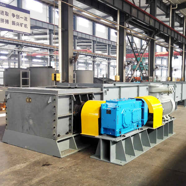 Metal box scraper conveyor